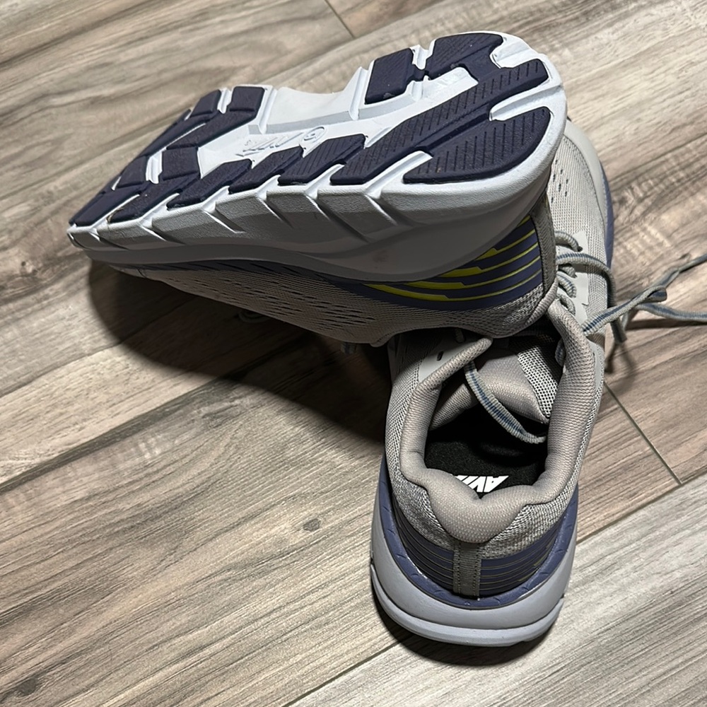 Avia Gray and Blue Running Shoes - Picture 4 of 4